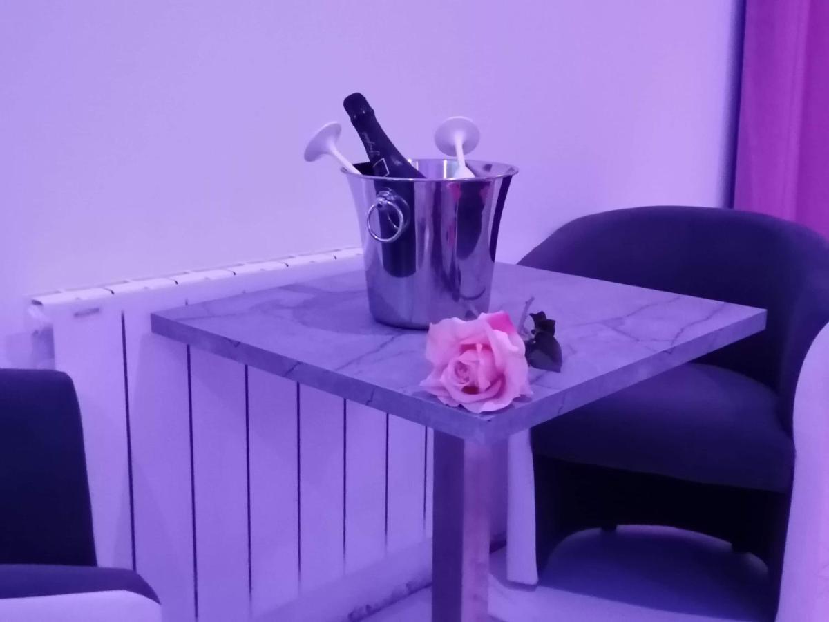 Jacuzzi Sauna Privatif Fécamp Esterno foto